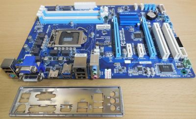 Лот: 18440944. Фото: 1. Gigabyte GA-H77-DS3H (сокет 1155... Материнские платы