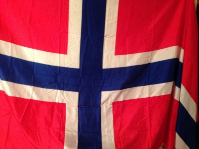 Лот: 7818224. Фото: 1. Флаг Норвегии 270х135см. Карнавальные маски, шляпы, аксессуары