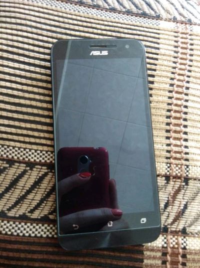 Лот: 11168802. Фото: 1. Asus Zenfone 2 ze500cl. Смартфоны