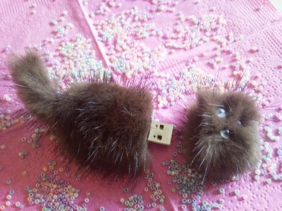 Лот: 3628023. Фото: 1. Оригинальный подарок ! Норковая... USB-флеш карты