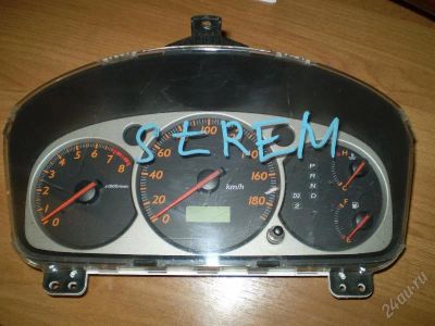 Лот: 135100. Фото: 1. Панель приборов Honda Stream. Салон