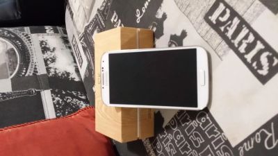 Лот: 4408113. Фото: 1. Продам Samsung Calgary S4. Смартфоны