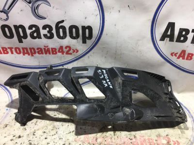 Лот: 21716924. Фото: 1. крепление бампера Renault Megane... Двигатель и элементы двигателя