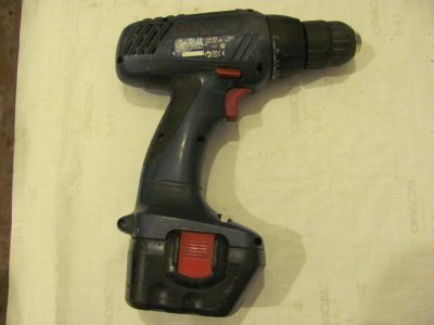 Лот: 8574897. Фото: 1. Шуруповерт Bosch GSR12-2 неисправный. Электроинструмент