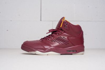 Лот: 11732913. Фото: 1. Кроссовки Air Jordan 5. Кеды, кроссовки, слипоны