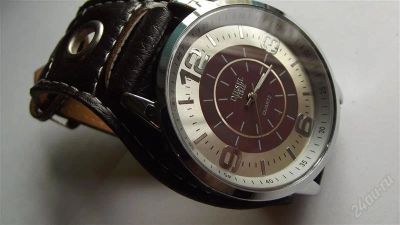 Лот: 2157667. Фото: 1. часы кварцевые DIESEL time. Другие наручные часы