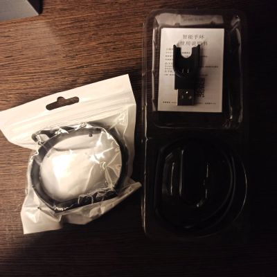 Лот: 18370451. Фото: 1. Фитнес браслет Xiaomi mi band... Смарт-часы, фитнес-браслеты, аксессуары