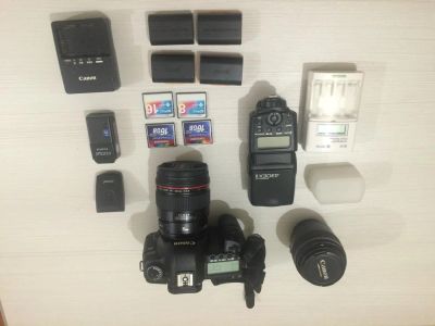 Лот: 5102941. Фото: 1. Canon 5d mark 2. Цифровые зеркальные
