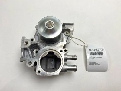 Лот: 21110546. Фото: 1. Помпа Subaru Forester 2006 21111AA250... Двигатель и элементы двигателя