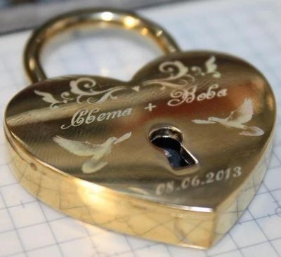 Лот: 3463586. Фото: 1. Свадебный замок с ключом 45х45мм... Другое (свадебная мода)