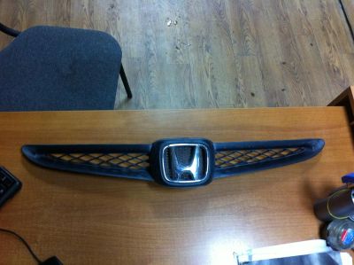 Лот: 3435735. Фото: 1. Решетка радиатора Honda Fit 01-04... Салон