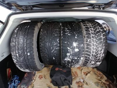 Лот: 15077538. Фото: 1. Шины 265/50/20 Toyo и Nokian. Шины
