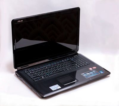 Лот: 6747775. Фото: 1. Ноутбук Asus K70A 17" рабочий. Ноутбуки