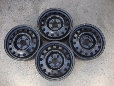 Лот: 24137533. Фото: 1. Комплект Оригинальных дисков Hyundai... Диски