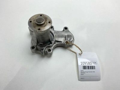 Лот: 25243326. Фото: 1. Помпа Mitsubishi Mirage 1995 MD323372... Двигатель и элементы двигателя