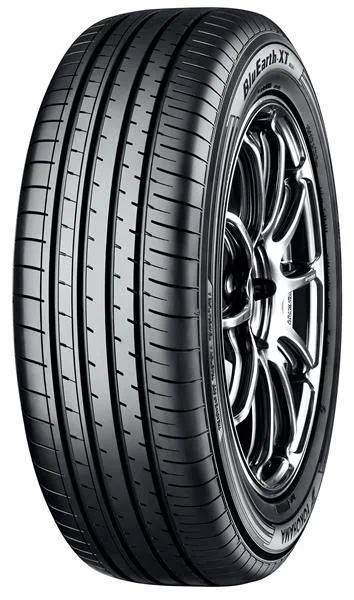 Лот: 20662900. Фото: 1. 235/55 R17 Yokohama BluEarth-XT... Шины