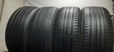 Лот: 20025137. Фото: 1. 215/50R17 95W Yokohama BluEarth-A... Шины