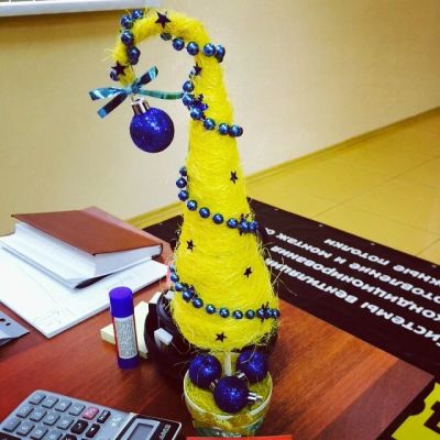 Лот: 4781556. Фото: 1. елочка желто-синяя. Подарки на Новый год