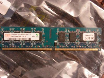 Лот: 237071. Фото: 1. Память Hynix 2 Gb PC2-6400. Оперативная память