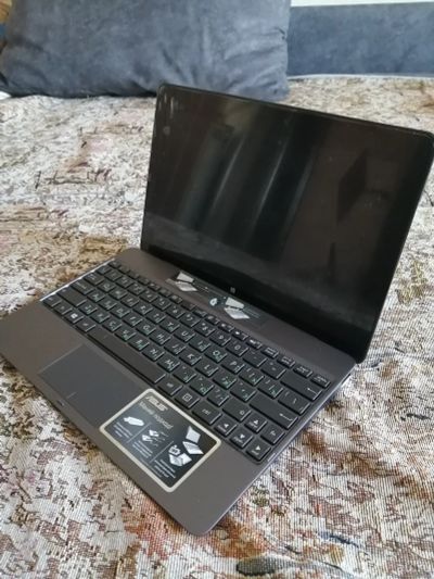 Лот: 17351744. Фото: 1. Планшет с клавиатурой Asus (повторно... Планшеты