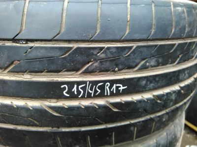 Лот: 11447394. Фото: 1. 215/45 R17 Toyo одно. Шины