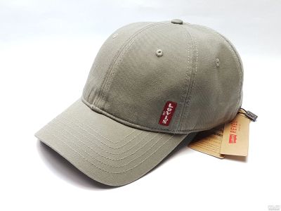 Лот: 15344130. Фото: 1. Бейсболка Levis Revel (оливковый... Головные уборы