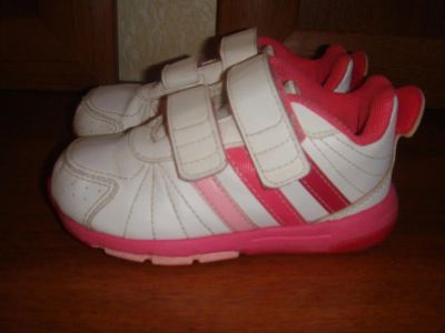 Лот: 4380812. Фото: 1. Кроссовки для девочки Adidas... Кеды, кроссовки