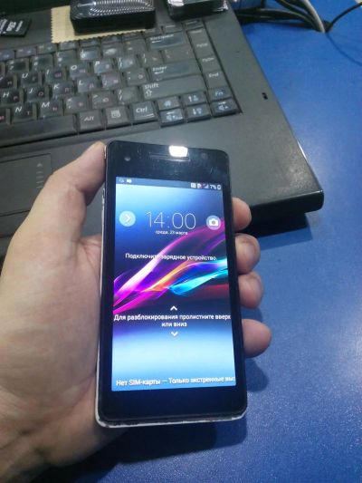 Лот: 7671249. Фото: 1. Sony Xperia V LT25i на запчасти... Смартфоны