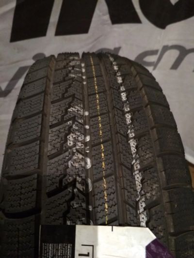 Лот: 14936343. Фото: 1. 185/60R14 82Q Nexen Winguard Ice... Шины