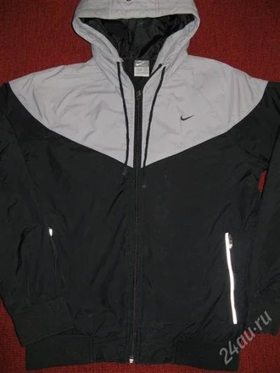 Лот: 2038987. Фото: 1. Куртка NIKE демисезонная (фирменная... Верхняя одежда