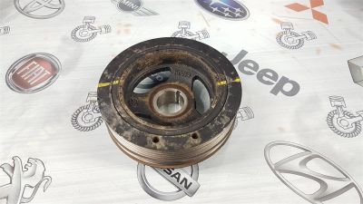 Лот: 23591414. Фото: 1. Шкив коленвала Mazda CX-5 PE-VPS... Двигатель и элементы двигателя