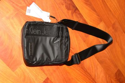 Лот: 4580940. Фото: 1. Сумка Calvin Klein Jeans. Сумки