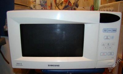 Лот: 892736. Фото: 1. Микроволновая печь Samsung M1833NR. Микроволновки, мини-печи