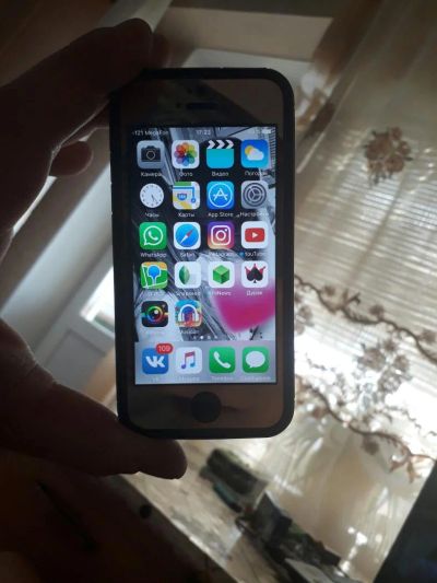 Лот: 9170078. Фото: 1. iphone 5s space gray. Смартфоны