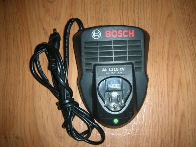 Лот: 5094662. Фото: 1. Зарядка Bosch Al 1115 CV неисправна... Электроинструмент