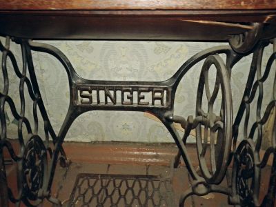 Лот: 6410704. Фото: 1. Швейная машина Singer. Другое (антиквариат)