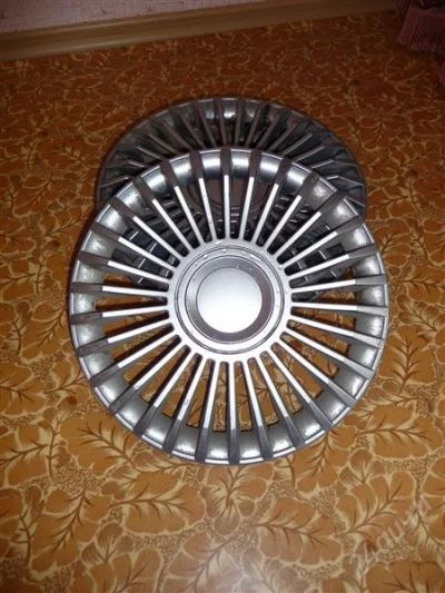 Лот: 922607. Фото: 1. Колпаки на R14 - 3 шт. Колпаки
