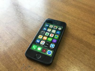Лот: 11207893. Фото: 1. iPhone se 16gb рст. Смартфоны