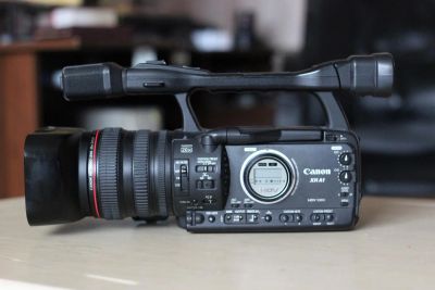Лот: 5042586. Фото: 1. Видеокамера CANON XH A1 HDV. Видеокамеры