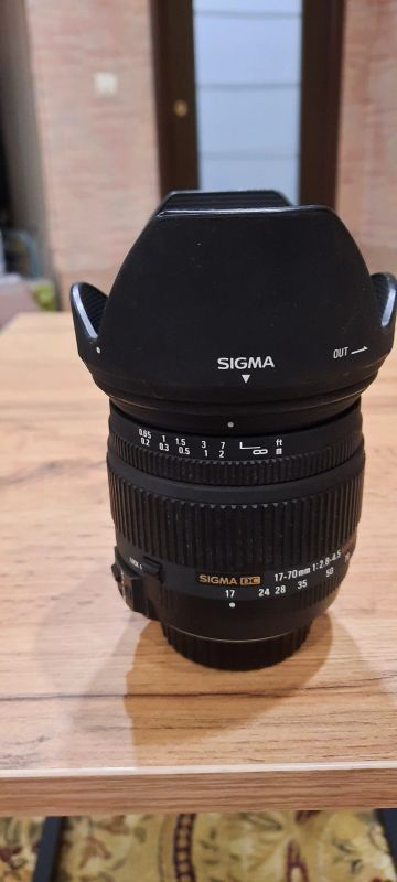 Лот: 18612334. Фото: 1. Sigma DC 17-70mm 1:2.8-4 MACRO... Объективы