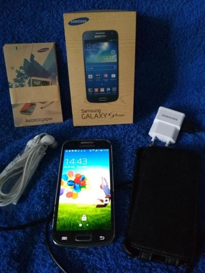 Лот: 11578864. Фото: 1. Samsung galaxy s4 mini полный... Смартфоны