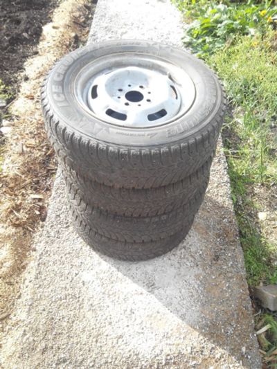 Лот: 4547100. Фото: 1. 175/70 R13 4*98 комплект зимней... Шины на дисках