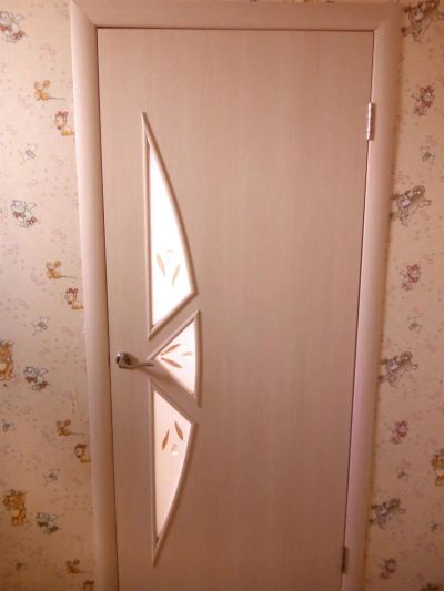 Лот: 3131846. Фото: 1. Отличнейшая дверь!. Двери межкомнатные