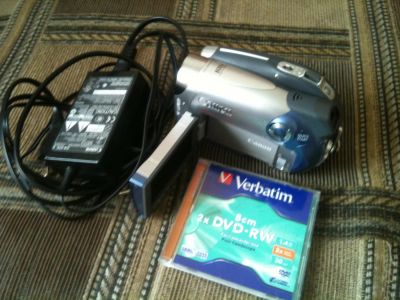 Лот: 4082383. Фото: 1. Видеокамера Canon DC201 DVD Camcorder. Видеокамеры
