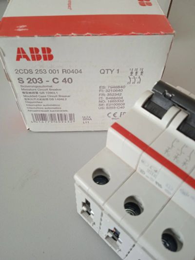 Лот: 17349017. Фото: 1. Автомат S 203 - C 40 6кА ABB. Автоматы, пакетники, предохранители