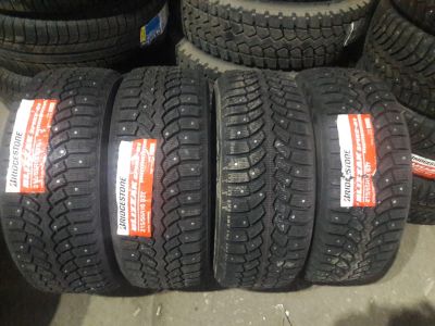 Лот: 11655727. Фото: 1. 215/55R16 Bridgestone Spike 01. Шины