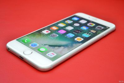 Лот: 15071769. Фото: 1. Iphone 6 Plus Silver 16Gb. Смартфоны
