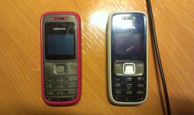 Лот: 3030837. Фото: 1. Nokia 1208 и 1209 одним лотом. Кнопочные мобильные телефоны