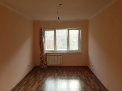 Лот: 10569566. Фото: 1. Продам 2-комнатную квартиру. Квартиры, студии