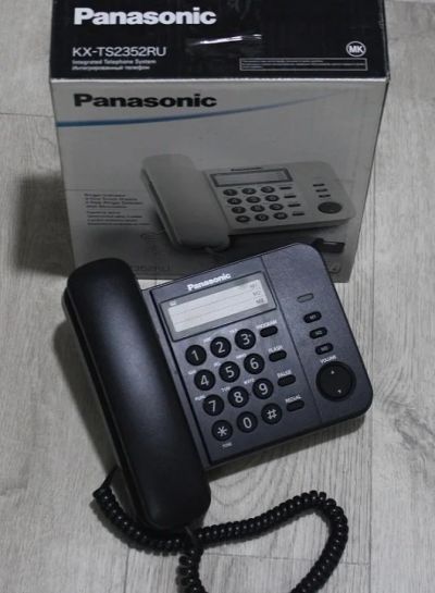 Лот: 11850846. Фото: 1. Телефон проводной Panasonic KX-TS2352RU. Проводные телефоны